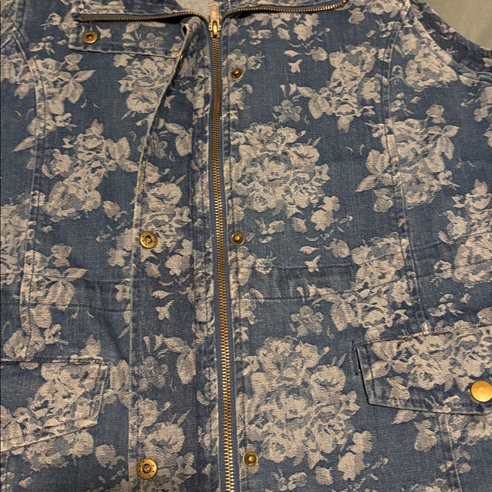 Hannah Petite XL Denim Vest - Picture 5 of 10